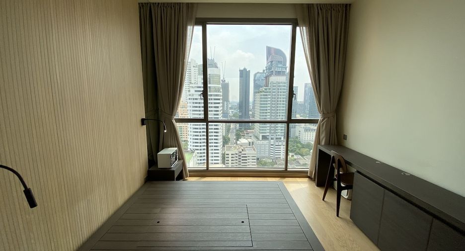 For sale 2 bedrooms condo in Watthana, Bangkok