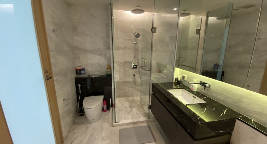 For sale 2 bedrooms condo in Watthana, Bangkok