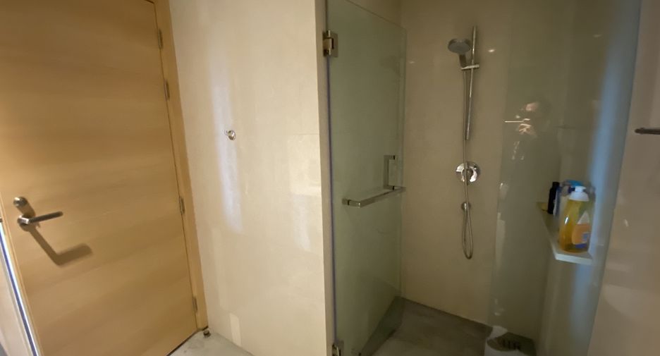 For sale 2 bedrooms condo in Watthana, Bangkok