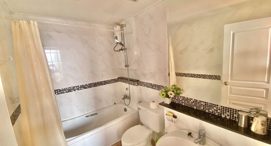 Condo en venta de 2 habitaciones en Khlong Toei, Bangkok