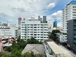 À vendre 2 chambres condo à Watthana, Bangkok