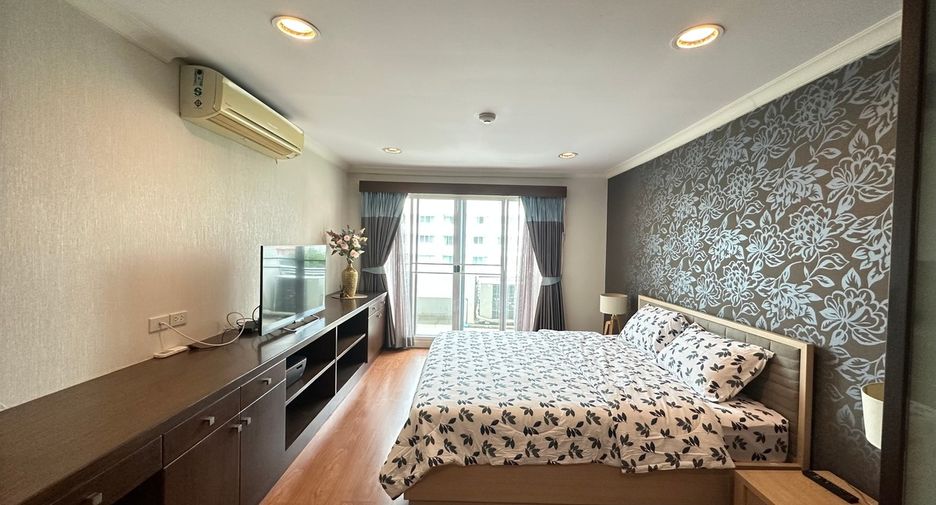 À vendre 2 chambres condo à Watthana, Bangkok