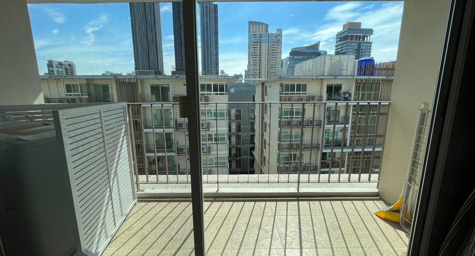 À vendre 2 chambres condo à Watthana, Bangkok
