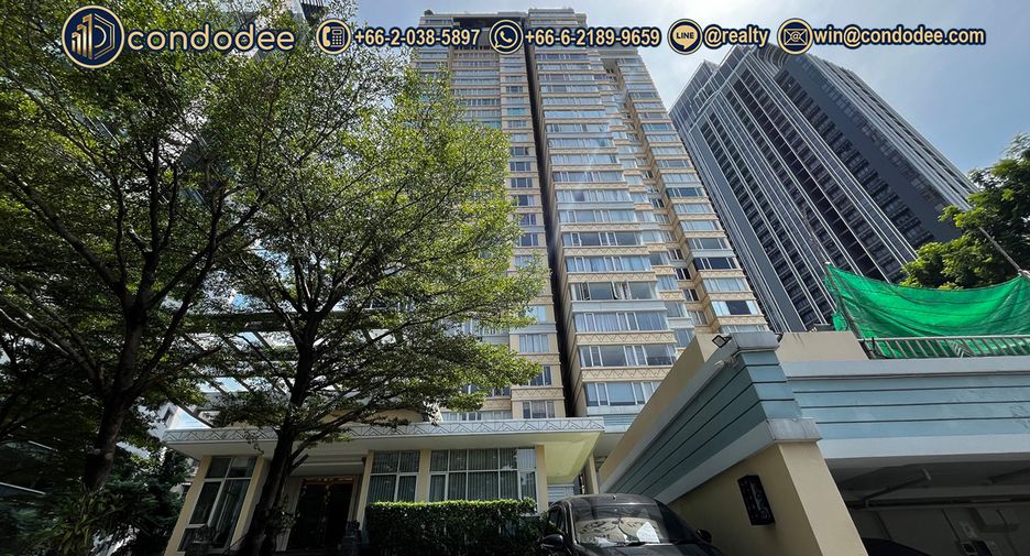 For sale 2 bedrooms condo in Watthana, Bangkok