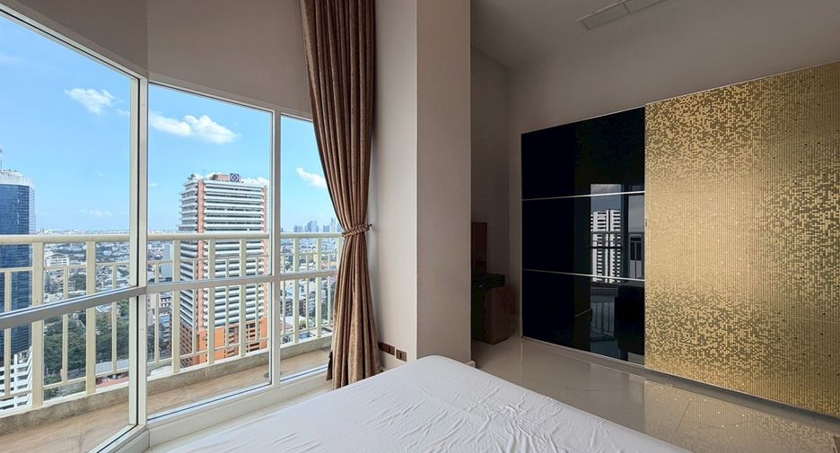 Condo en venta de 4 habitaciones en Watthana, Bangkok