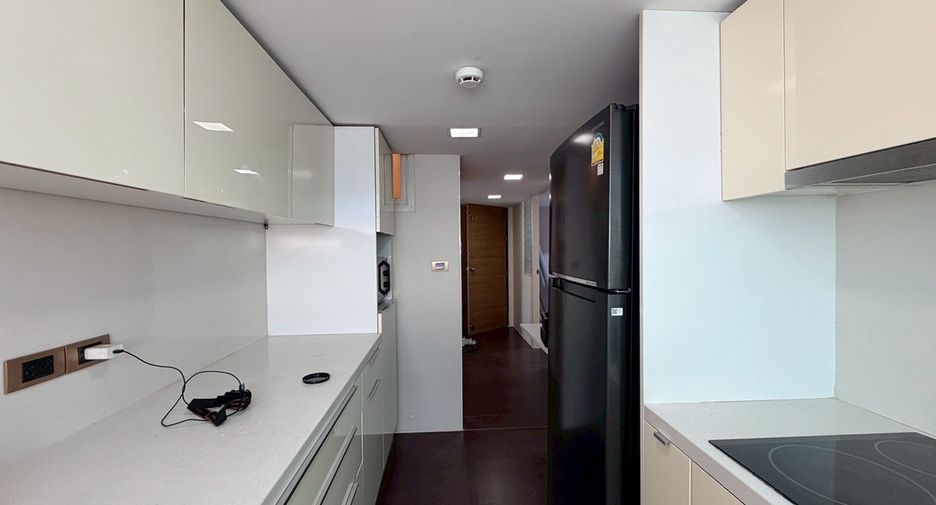 Condo en venta de 4 habitaciones en Watthana, Bangkok