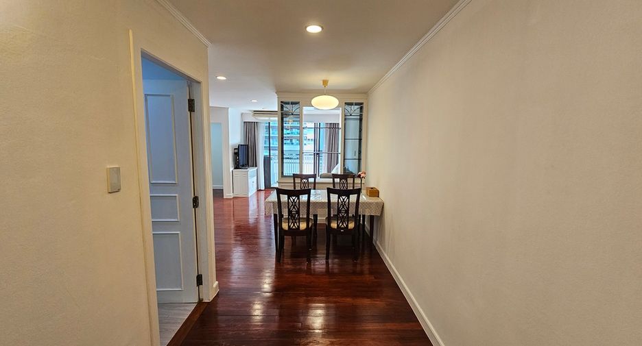 À vendre 2 chambres condo à Khlong Toei, Bangkok