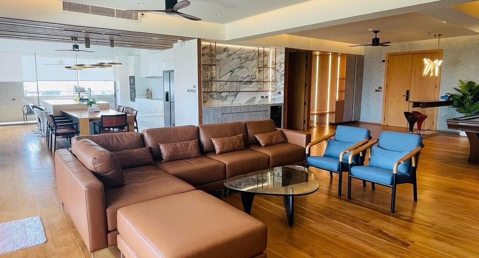 Condo en venta de 4 habitaciones en Watthana, Bangkok