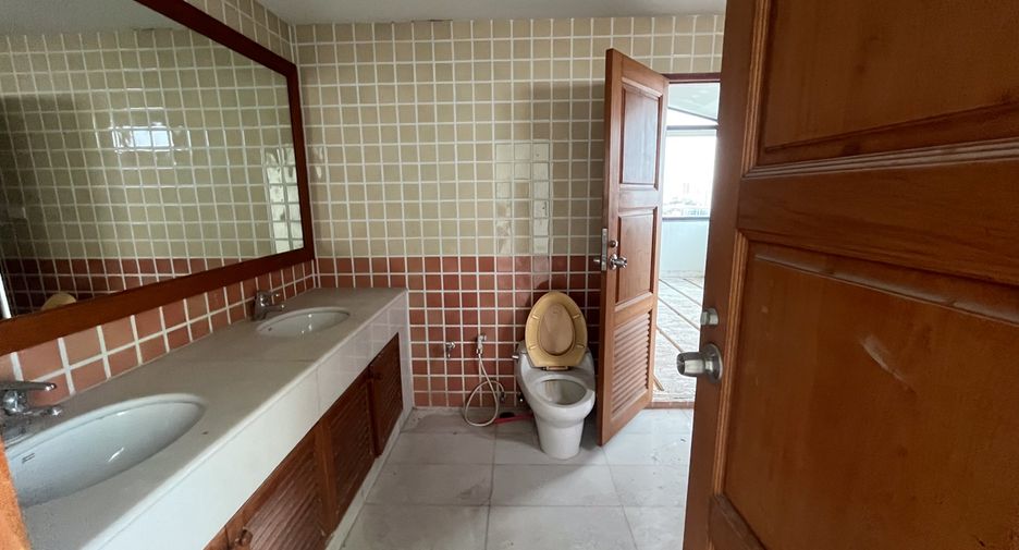 Condo en venta de 5 habitaciones en Watthana, Bangkok