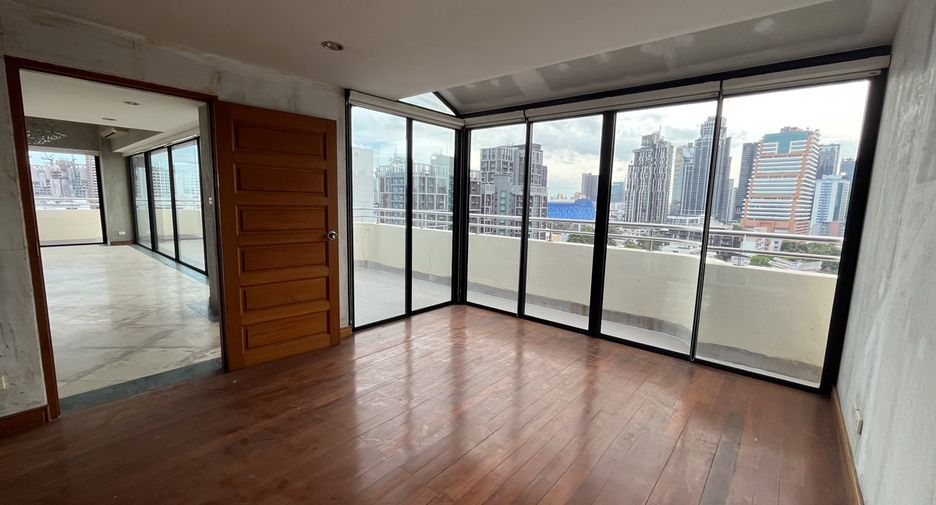 Condo en venta de 5 habitaciones en Watthana, Bangkok