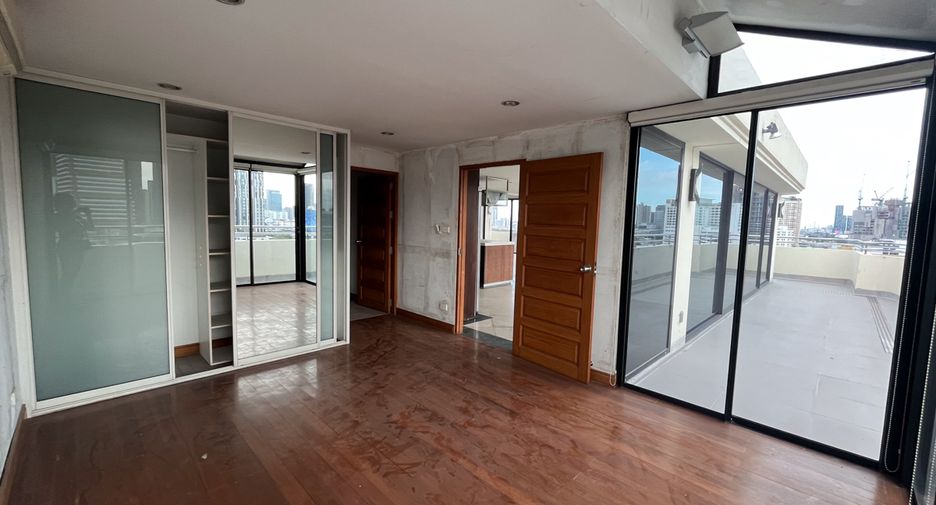Condo en venta de 5 habitaciones en Watthana, Bangkok
