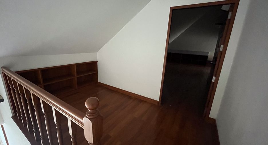 Condo en venta de 5 habitaciones en Watthana, Bangkok