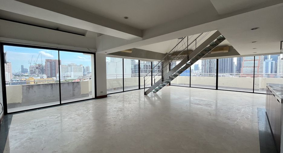Condo en venta de 5 habitaciones en Watthana, Bangkok