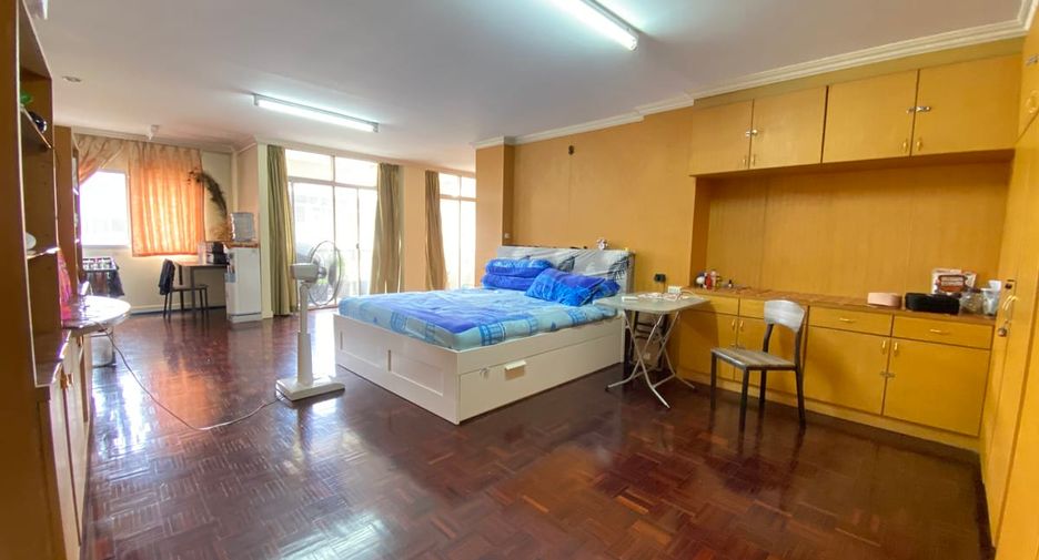 Condo en venta de 4 habitaciones en Watthana, Bangkok
