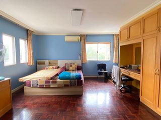 Condo en venta de 4 habitaciones en Watthana, Bangkok