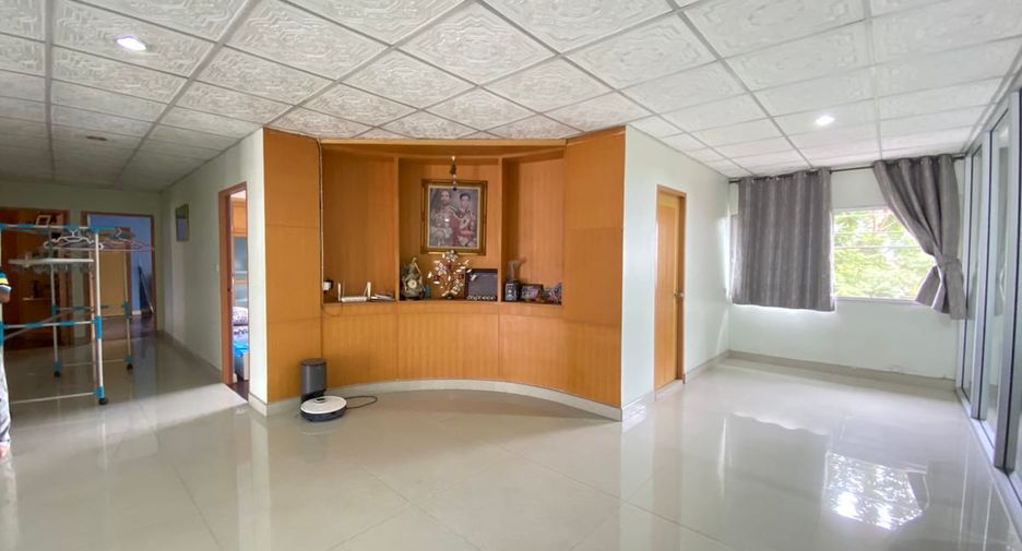 Condo en venta de 4 habitaciones en Watthana, Bangkok