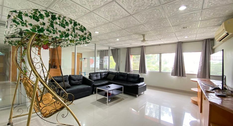Condo en venta de 4 habitaciones en Watthana, Bangkok
