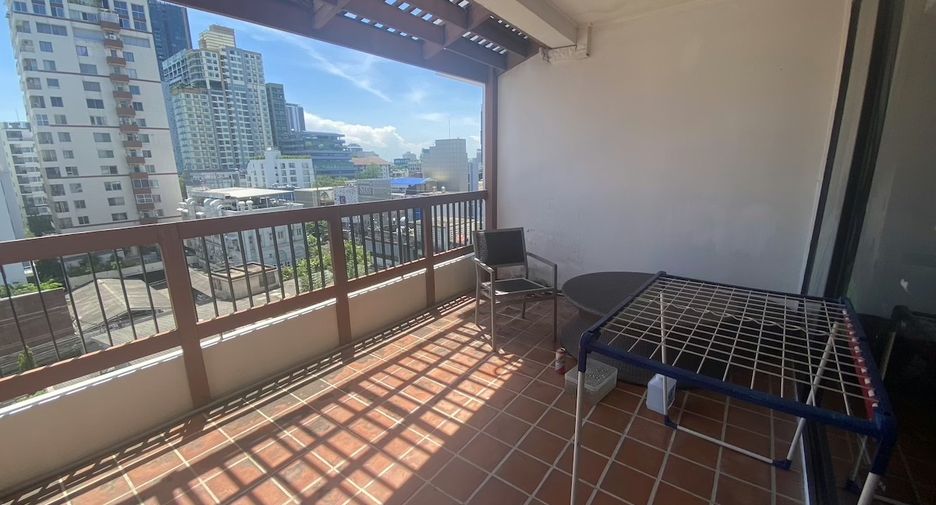 À vendre 3 chambres condo à Watthana, Bangkok