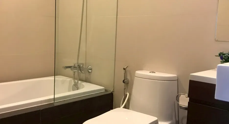 Condo en alquiler de 1 habitaciones en Khlong Toei, Bangkok