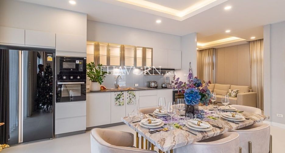 For sale 5 bedrooms house in East Pattaya, Pattaya