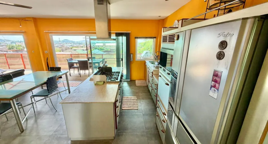 For sale 3 bedrooms retail Space in Mueang Phuket, Phuket