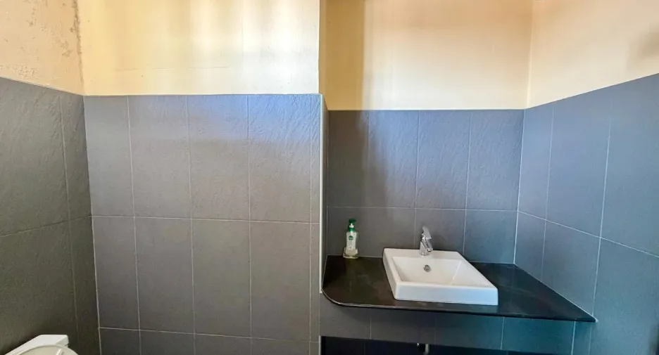For sale 3 bedrooms retail Space in Mueang Phuket, Phuket