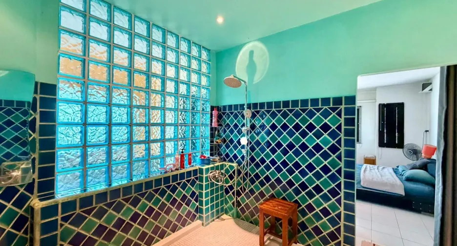 For sale 3 bedrooms retail Space in Mueang Phuket, Phuket