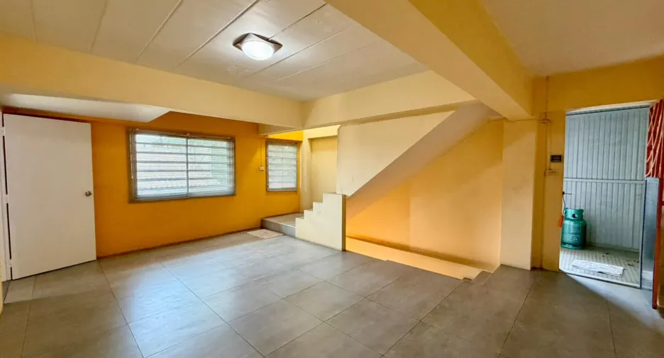 For sale 3 bedrooms retail Space in Mueang Phuket, Phuket