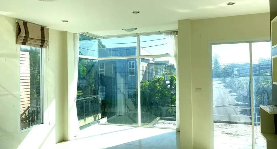 ขาย 3 ห้องนอน ทาวน์เฮ้าส์ ใน เมืองกระบี่, กระบี่