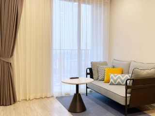 For rent 2 bedrooms condo in Huai Khwang, Bangkok
