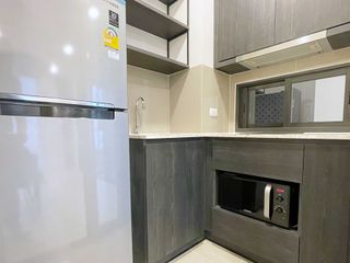 For rent 2 bedrooms condo in Huai Khwang, Bangkok