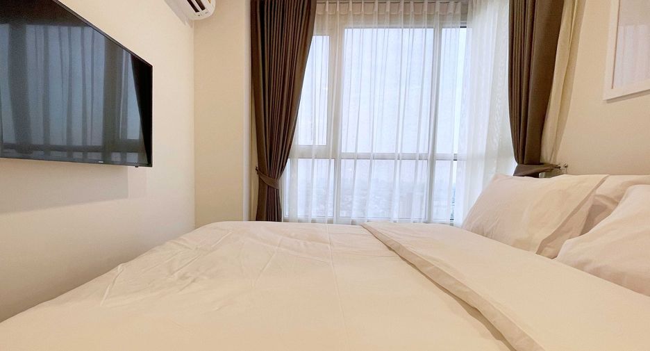 Condo en alquiler de 2 habitaciones en Huai Khwang, Bangkok