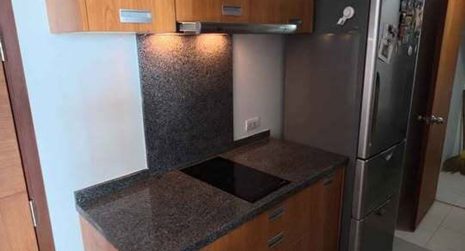 For rent 1 bed condo in Khlong San, Bangkok
