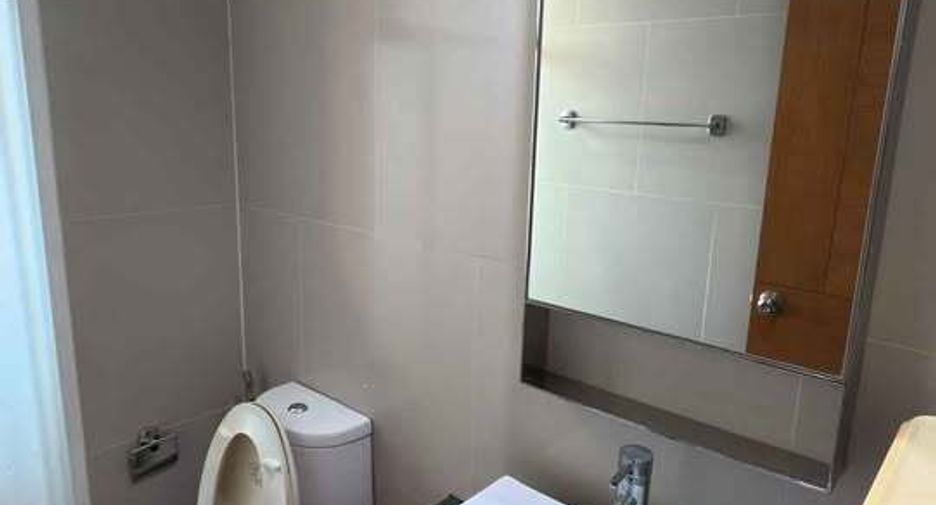 For rent 1 bed condo in Khlong San, Bangkok