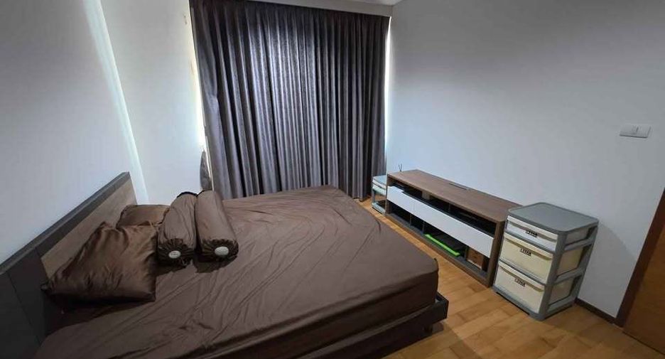 For rent 1 bed condo in Khlong San, Bangkok