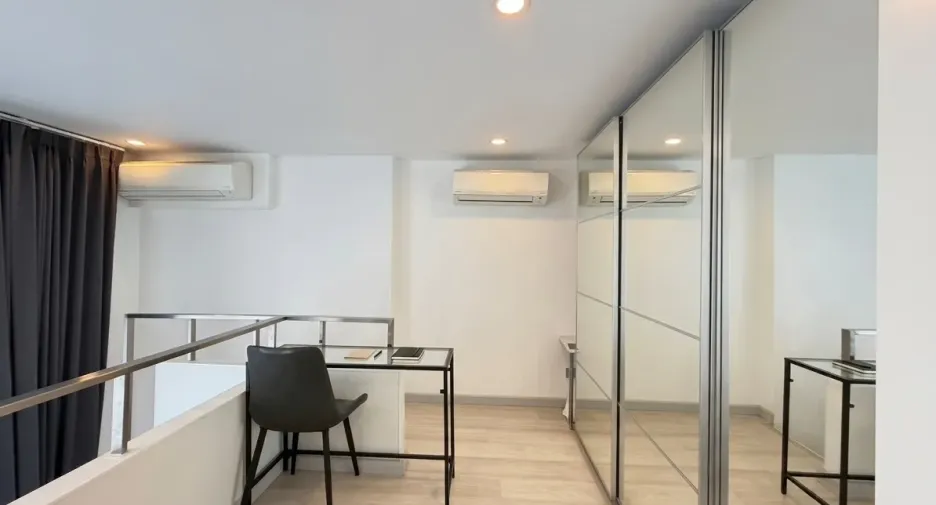 For rent studio condo in Sathon, Bangkok