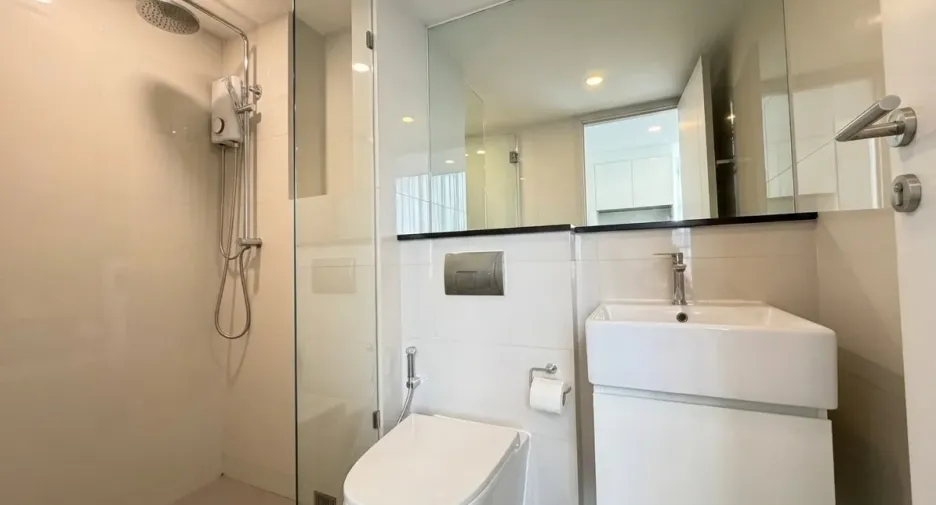 For rent studio condo in Sathon, Bangkok