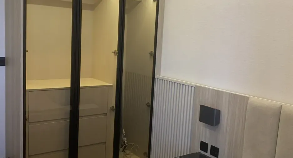 For rent 2 bedrooms condo in Pathum Wan, Bangkok