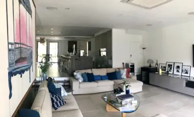 À louer 3 chambres maison à Mueang Phuket, Phuket