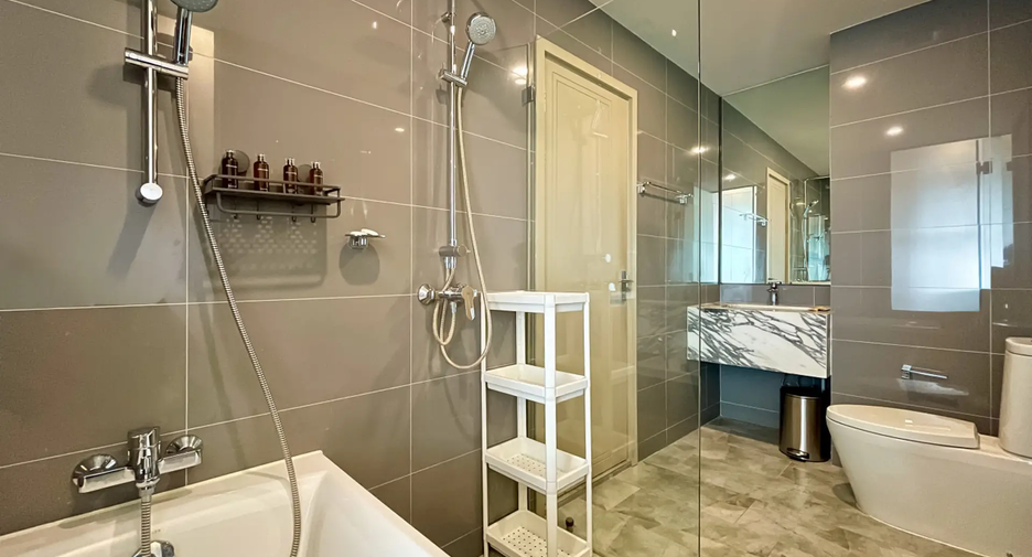 For rent 1 bed condo in Pathum Wan, Bangkok