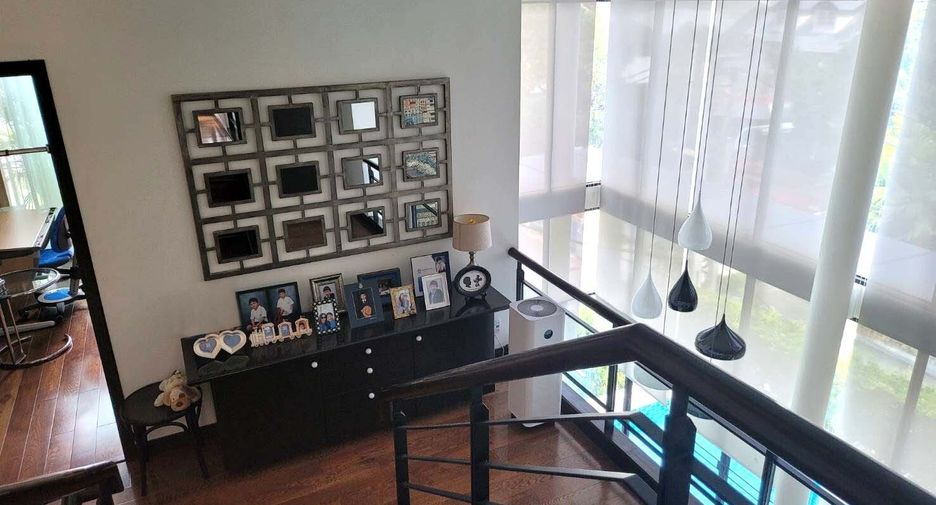 Villa en alquiler de 4 habitaciones en Watthana, Bangkok
