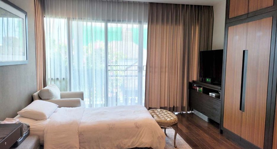 Villa en alquiler de 4 habitaciones en Watthana, Bangkok