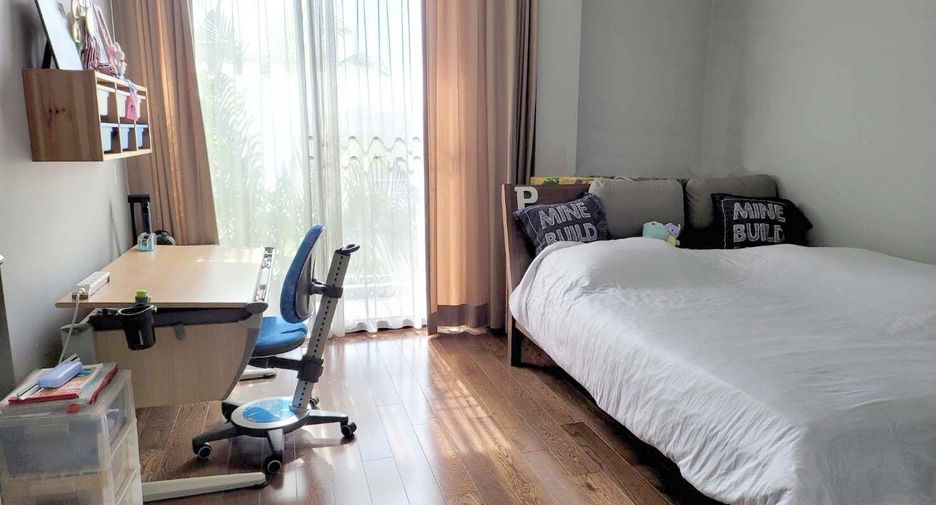 Villa en alquiler de 4 habitaciones en Watthana, Bangkok