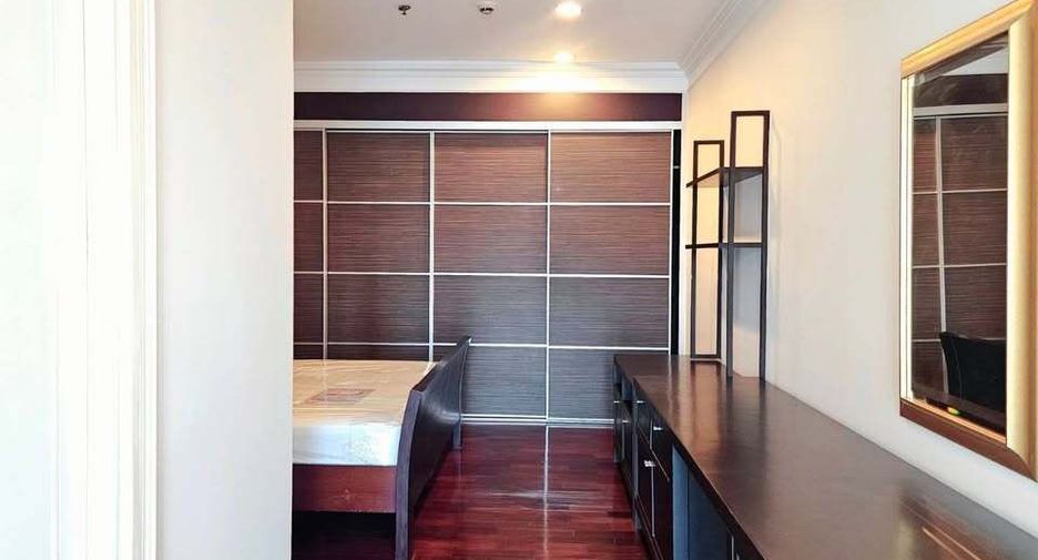 À louer 1 chambre condo à Watthana, Bangkok