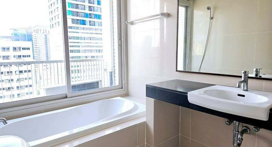 À louer 1 chambre condo à Watthana, Bangkok