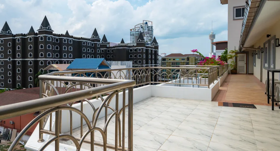 Wohnung zum Kauf mit 3 Zimmer in Pratumnak, Pattaya