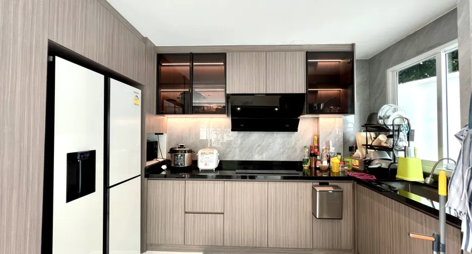 Villa en alquiler de 5 habitaciones en East Pattaya, Pattaya