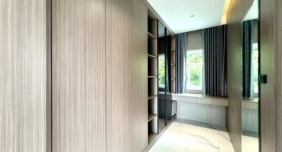Villa en alquiler de 5 habitaciones en East Pattaya, Pattaya