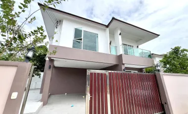 À louer 5 chambres villa à East Pattaya, Pattaya