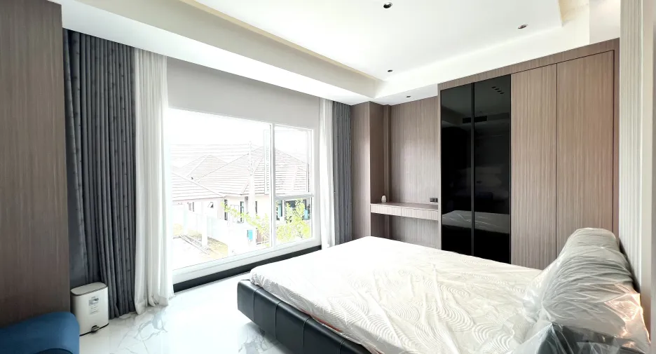Villa en alquiler de 5 habitaciones en East Pattaya, Pattaya
